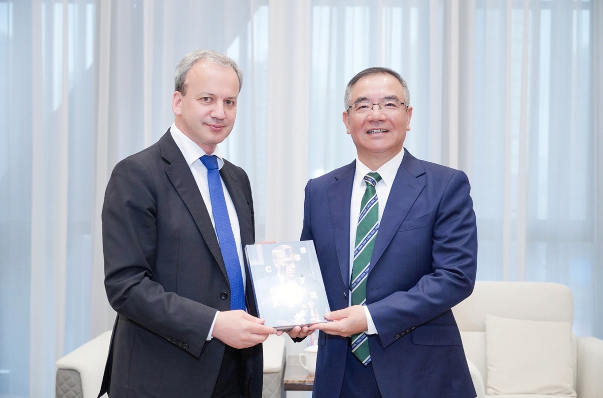 Arkady Dvorkovich, He Fengxiang